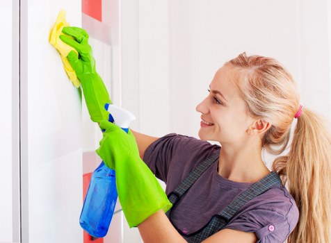 Domestic cleaning service in a Kentishtown home with a tidy living room